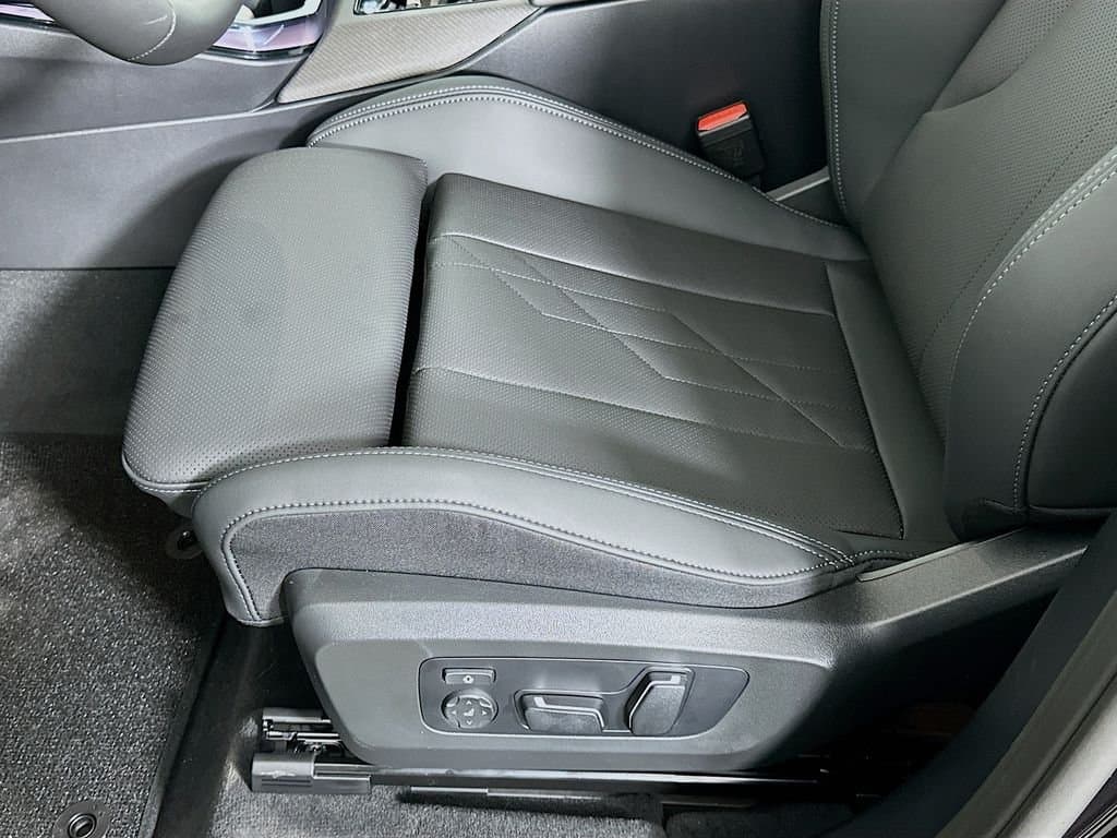 2025 BMW X3 - Image 21