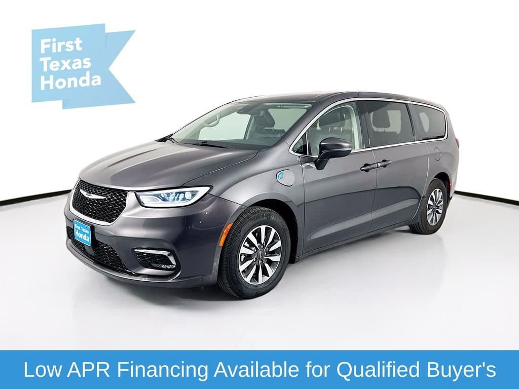 2023 CHRYSLER Pacifica - Image 4