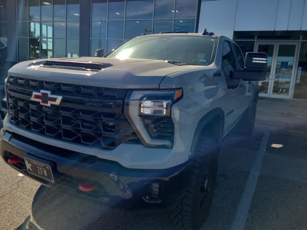 2024 Chevrolet Silverado 2500HD - Image 3