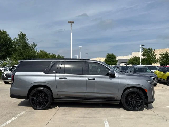 2021 Cadillac Escalade ESV - Image 7