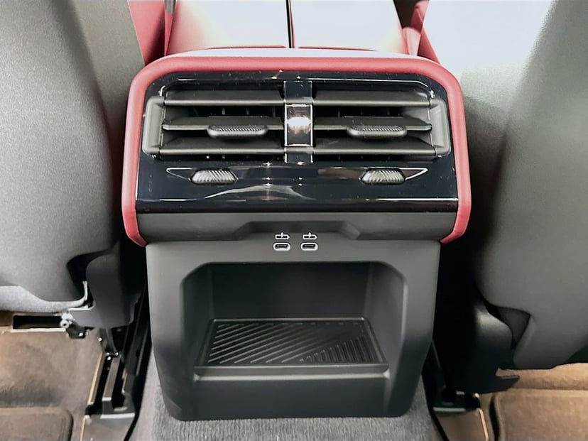 2026 BMW 5 Series - Image 18