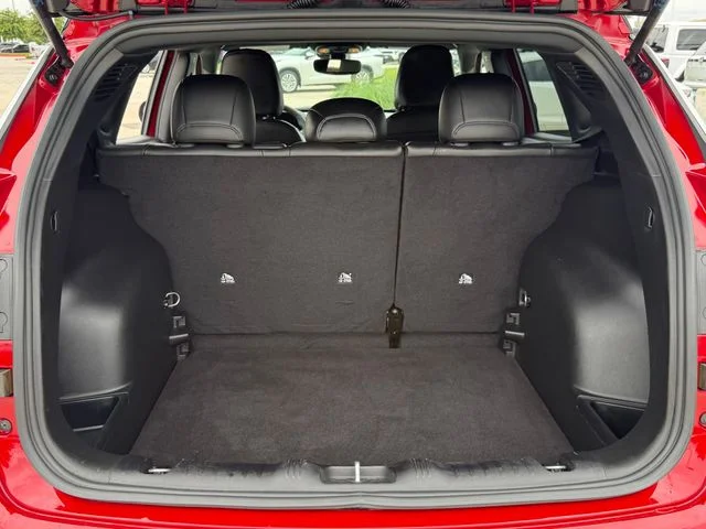 2025 Jeep Compass - Image 28