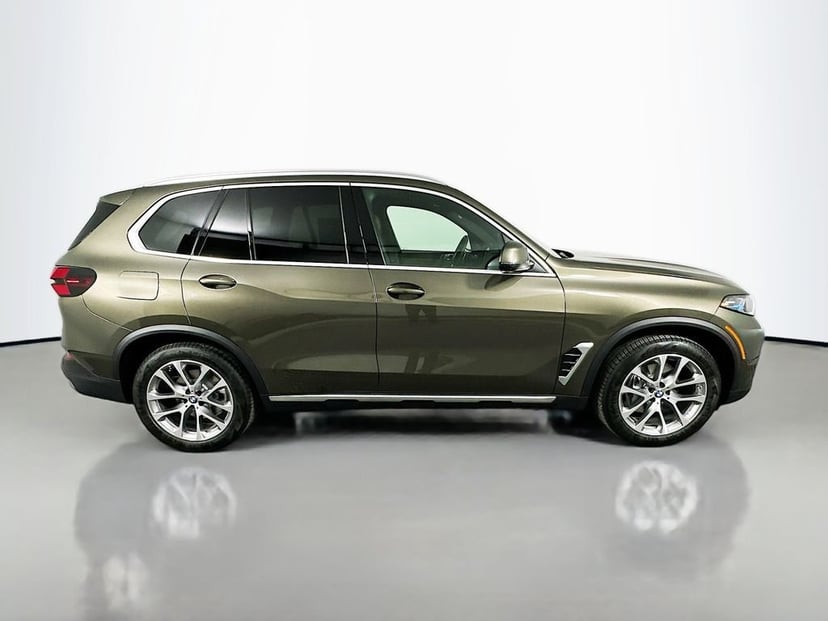 2026 BMW X5 - Image 3