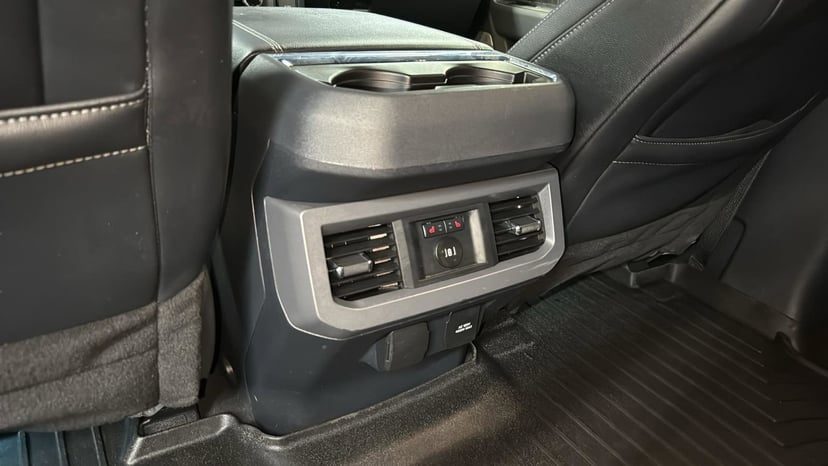 2024 Ford F-250SD - Image 28