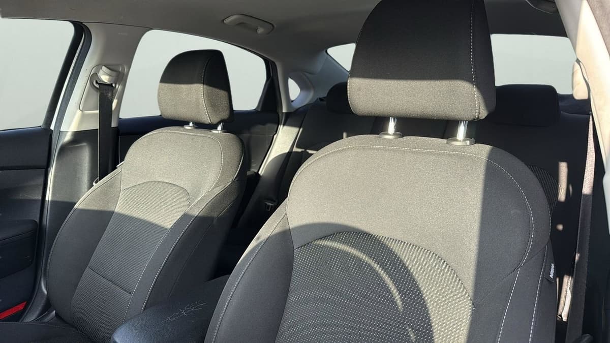 2020 Kia Forte - Image 3