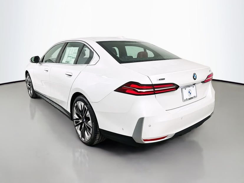 2026 BMW 5 Series - Image 7