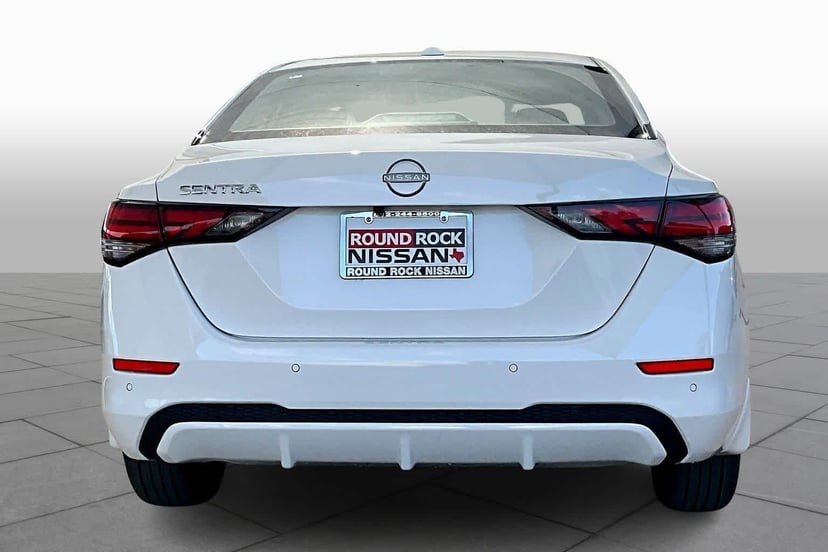2025 Nissan Sentra - Image 4