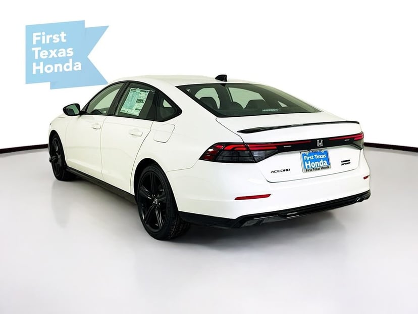 2026 Honda Accord Hybrid - Image 6