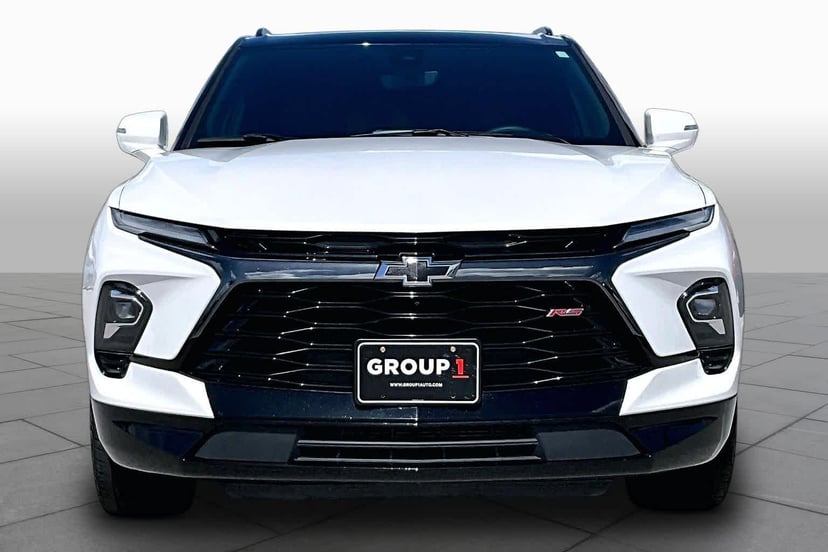 2023 Chevrolet Blazer - Image 3