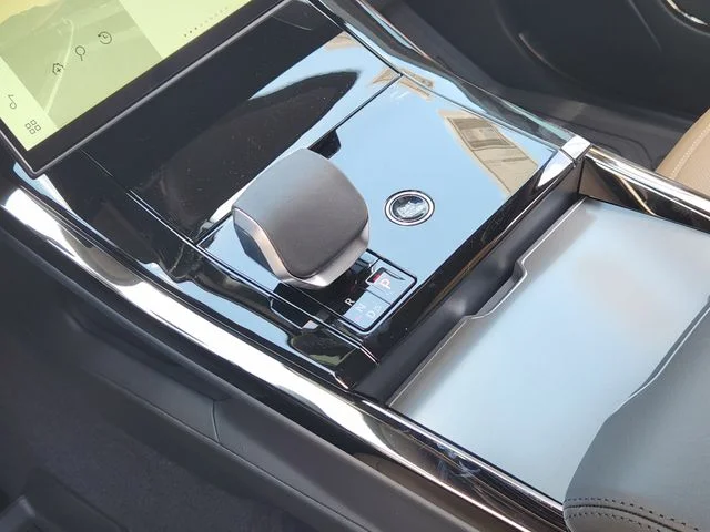 2026 Land Rover Range Rover Sport - Image 19