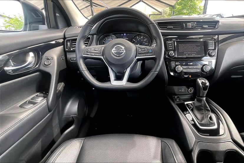 2022 Nissan Rogue Sport - Image 6