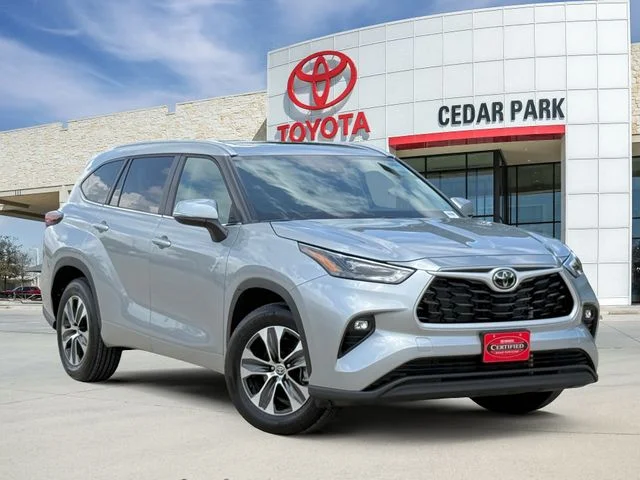 2025 Toyota Highlander - Image 1