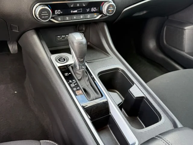 2023 Nissan Sentra - Image 21