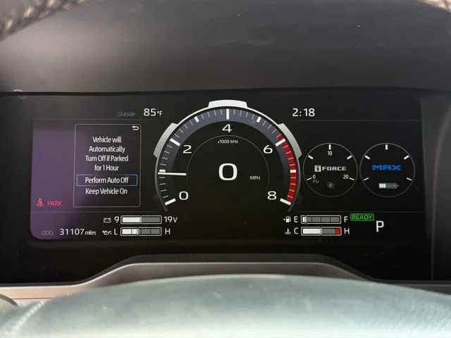 2023 Toyota Tundra Hybrid - Image 15