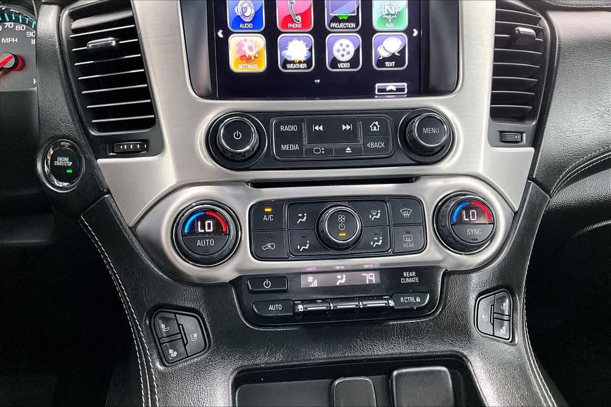 2018 GMC Yukon - Image 35