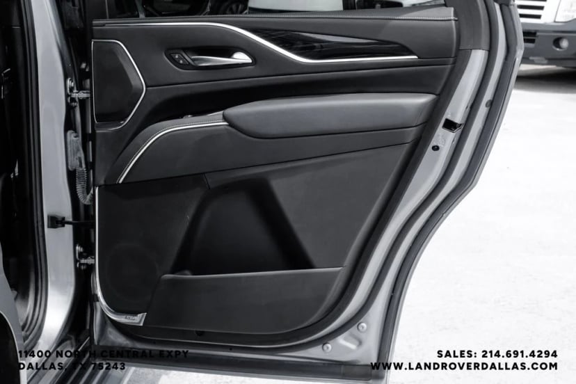 2023 Cadillac Escalade - Image 58