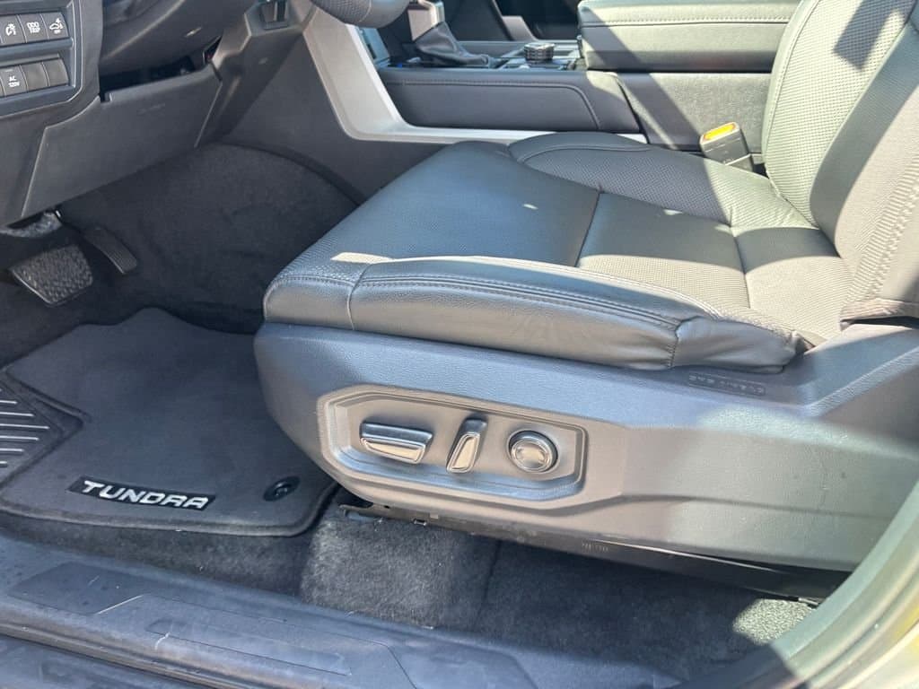 2025 Toyota Tundra - Image 25