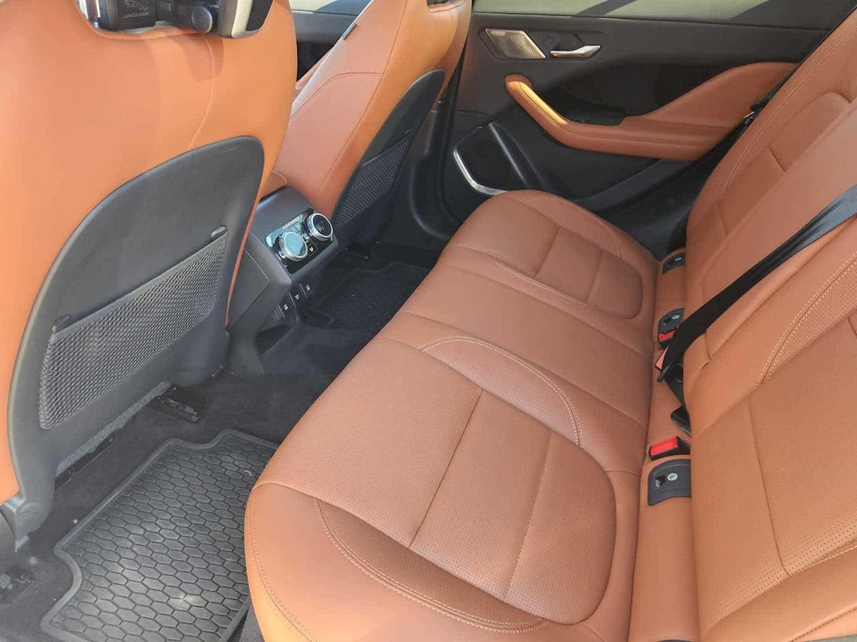 2023 Jaguar I-PACE - Image 19