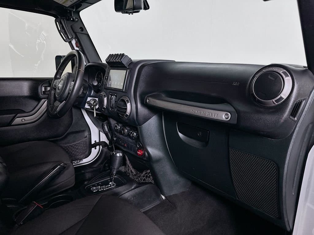 2018 Jeep Wrangler JK - Image 26