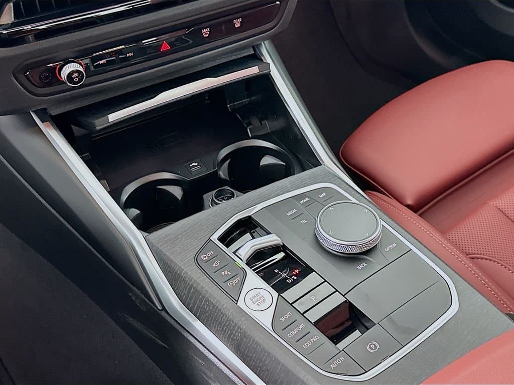 2026 BMW 3 Series - Image 15