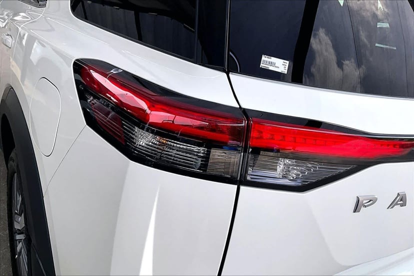 2023 Nissan Pathfinder - Image 28