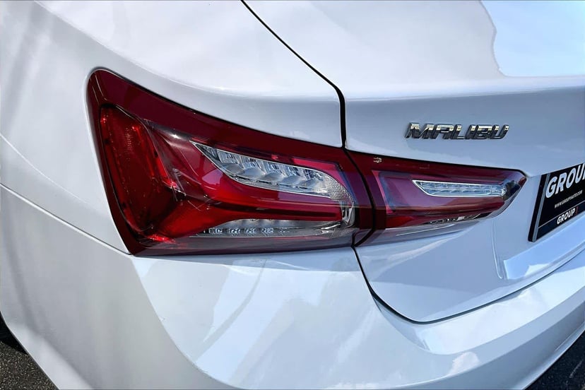 2021 Chevrolet Malibu - Image 28