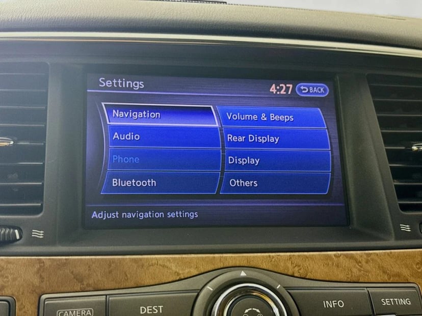 2012 INFINITI QX56 - Image 18