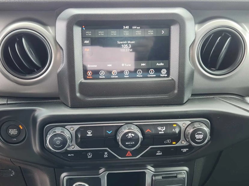 2022 Jeep Wrangler - Image 16