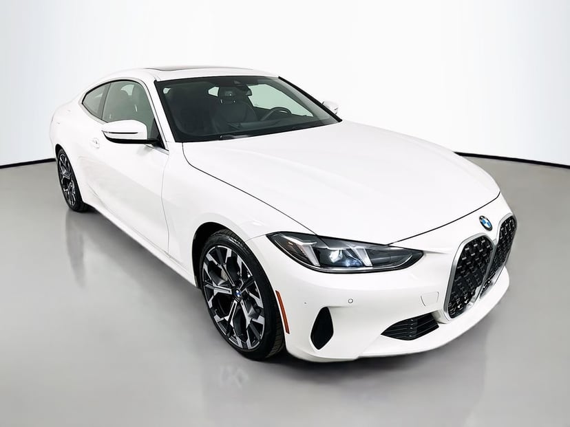 2025 BMW 4 Series - Image 3