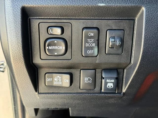 2019 Toyota Tundra - Image 23