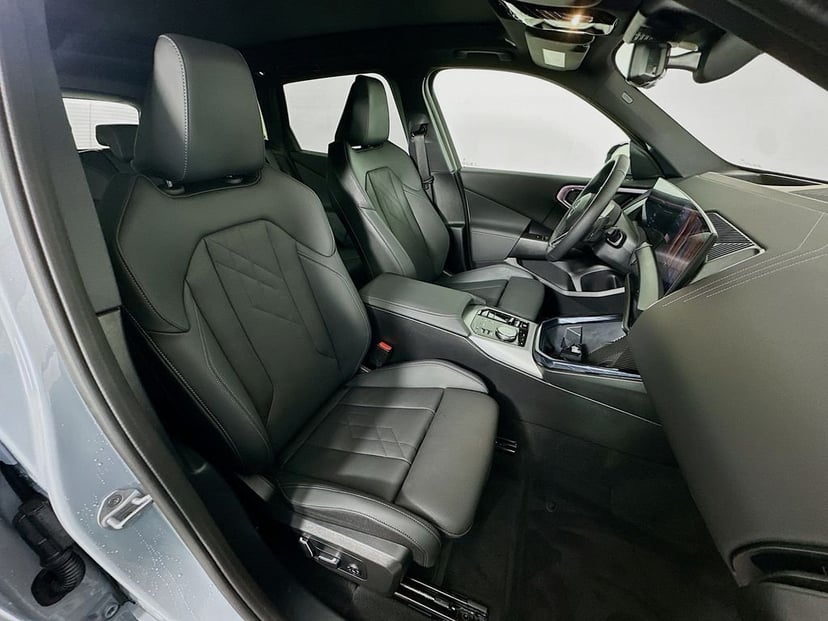 2025 BMW X3 - Image 27