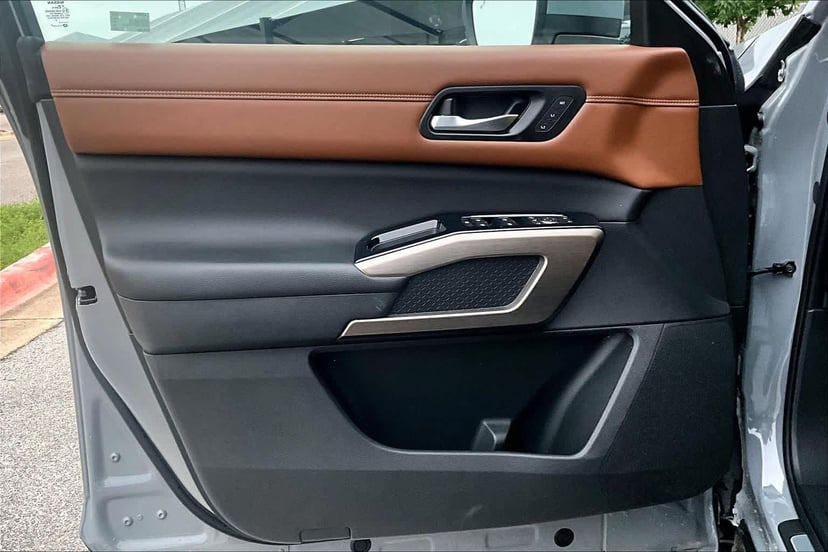 2023 Nissan Pathfinder - Image 22