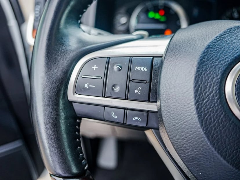 2021 Lexus LX - Image 18