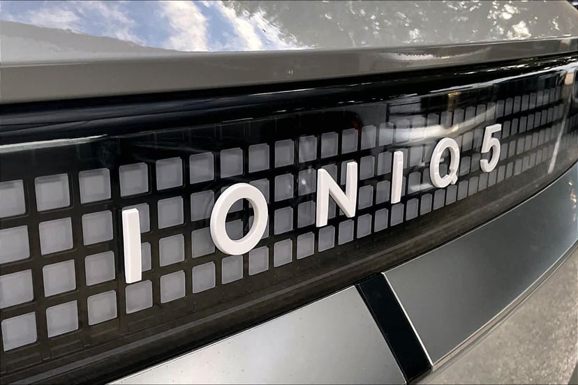 2026 Hyundai IONIQ 5 - Image 9