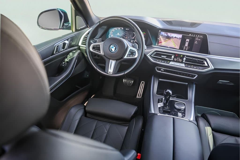 2023 BMW X5 - Image 31