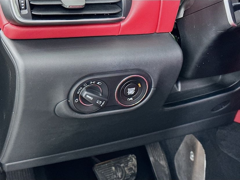 2019 Maserati Levante - Image 10