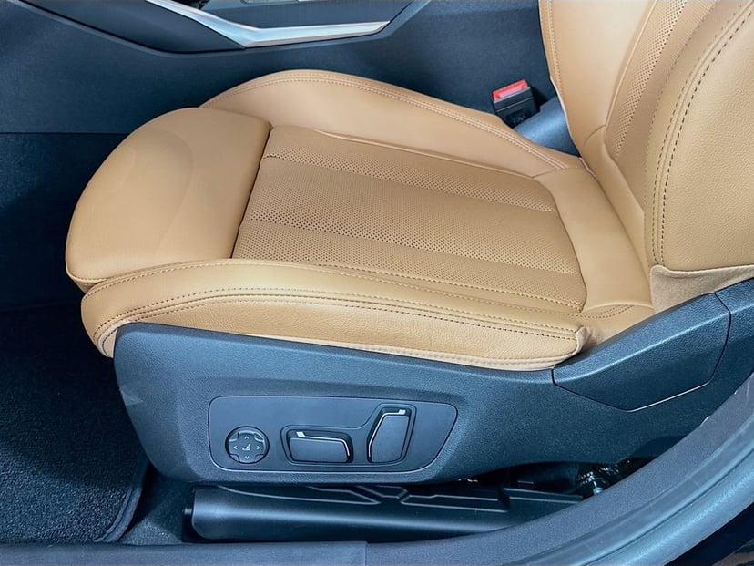 2026 BMW 3 Series - Image 21