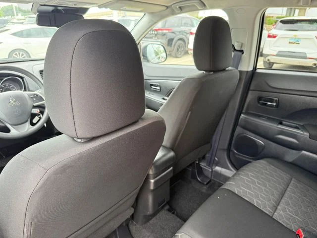 2025 Mitsubishi Outlander Sport - Image 24