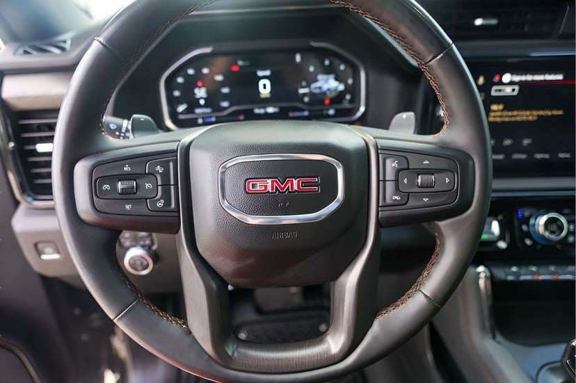 2023 GMC Sierra 1500 - Image 15