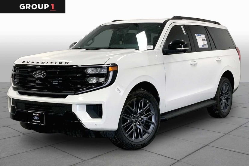 2026 Ford Expedition - Image 2