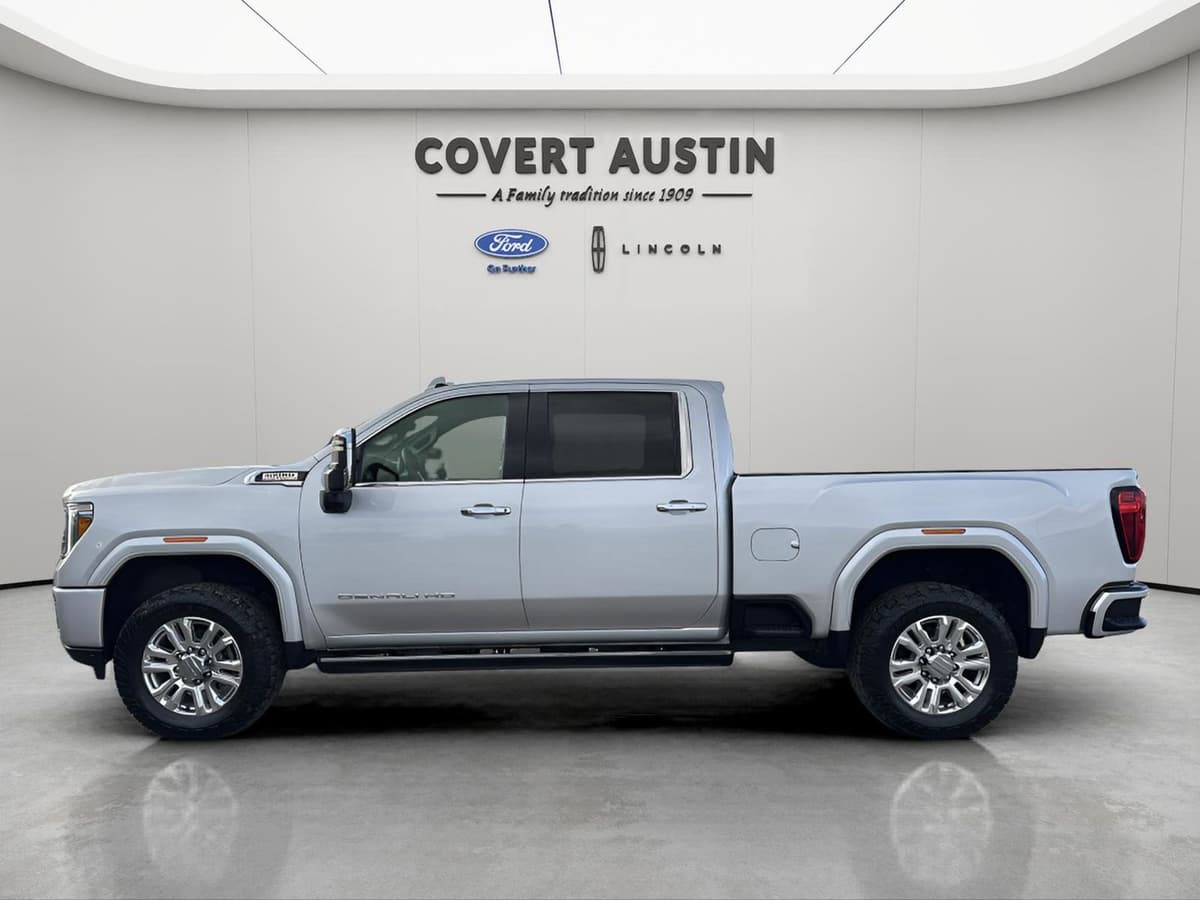 2022 GMC Sierra 2500HD - Image 2