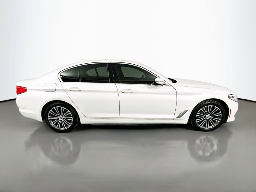 2020 BMW 5 Series - Image 4