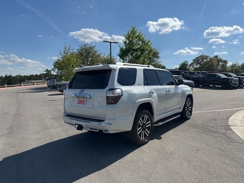 2020 Toyota 4Runner - Image 9