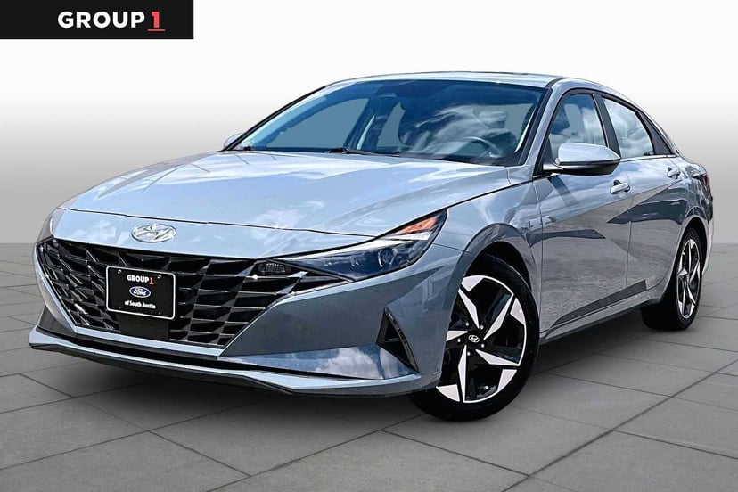 2022 Hyundai Elantra - Image 1