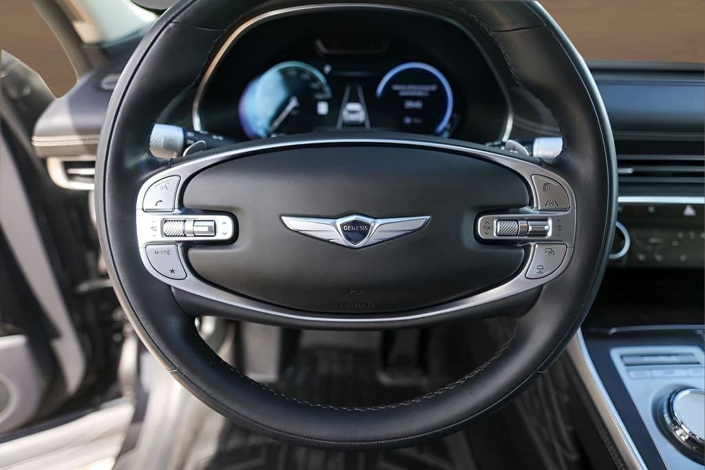2023 Genesis GV80 - Image 12