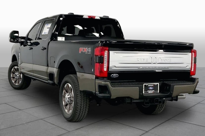 2026 Ford Super Duty - Image 11