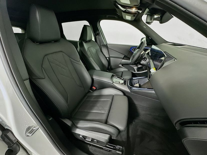 2025 BMW X3 - Image 27