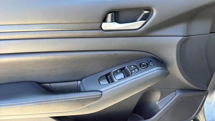 2024 Nissan Altima - Image 12