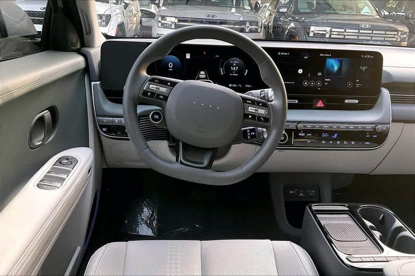 2026 Hyundai IONIQ 5 - Image 5