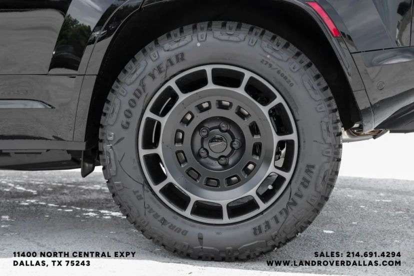 2026 Land Rover Defender 110 - Image 46